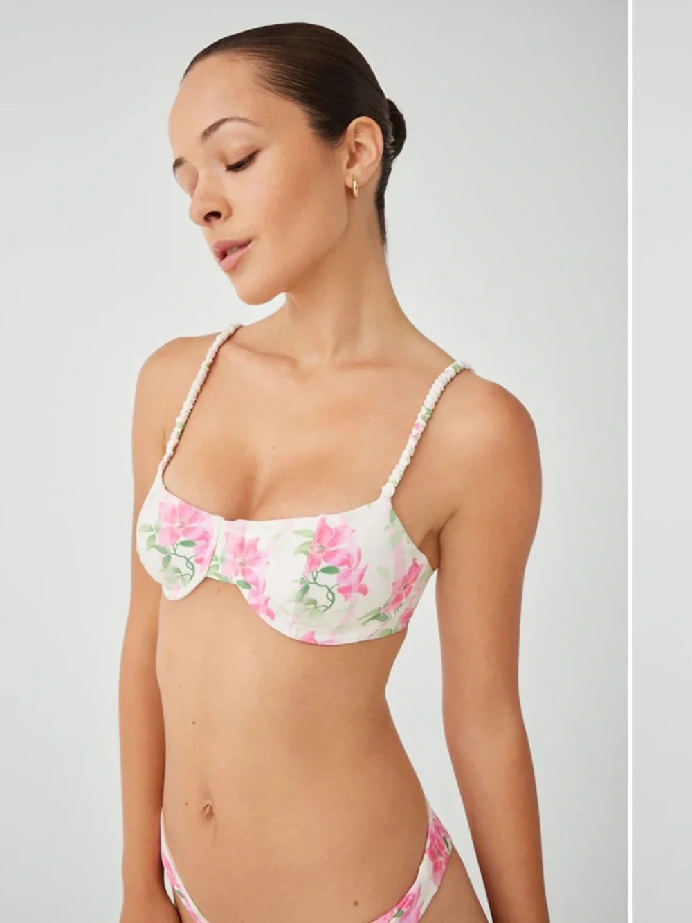 Frankie’s Bikinis Pam Underwire Top Tiger Lily Floral Print Size Medium NWT
